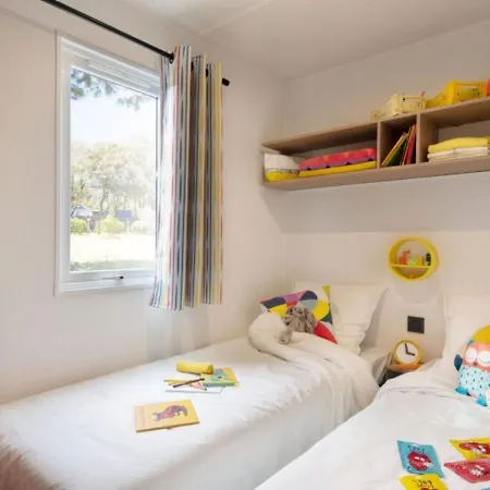 Camping Les Franquettes מלון *